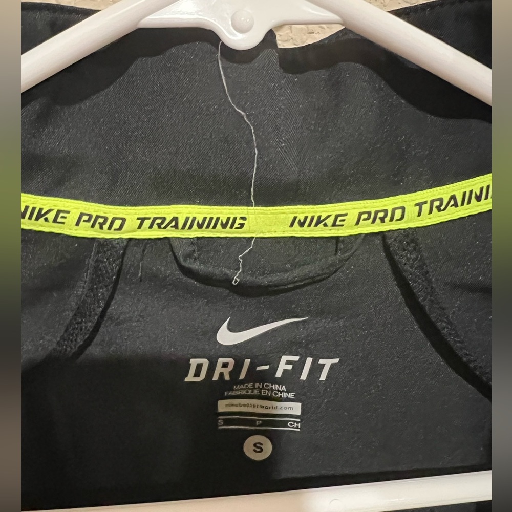 Nike Running/Training Jacket - Picture 3 of 3